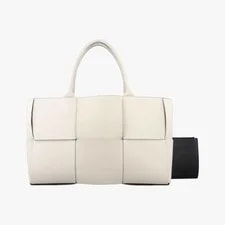Bottega Veneta — Bottega Veneta the Arcotote B094788480 — Handbag — resale