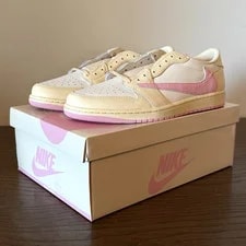 Air Jordan 1 Retro Low OG SP 'Shy ' (IQ7604-100) IN Hand 3