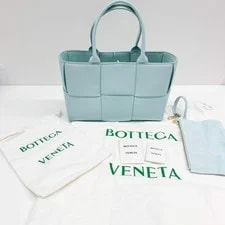 Bottega Veneta Arco Maxi Hand 4