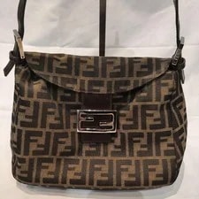 Fendi Pattern Mamma Baguette Shoulder Bag 4