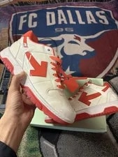 Size 10 - Off-White Out of Office 4