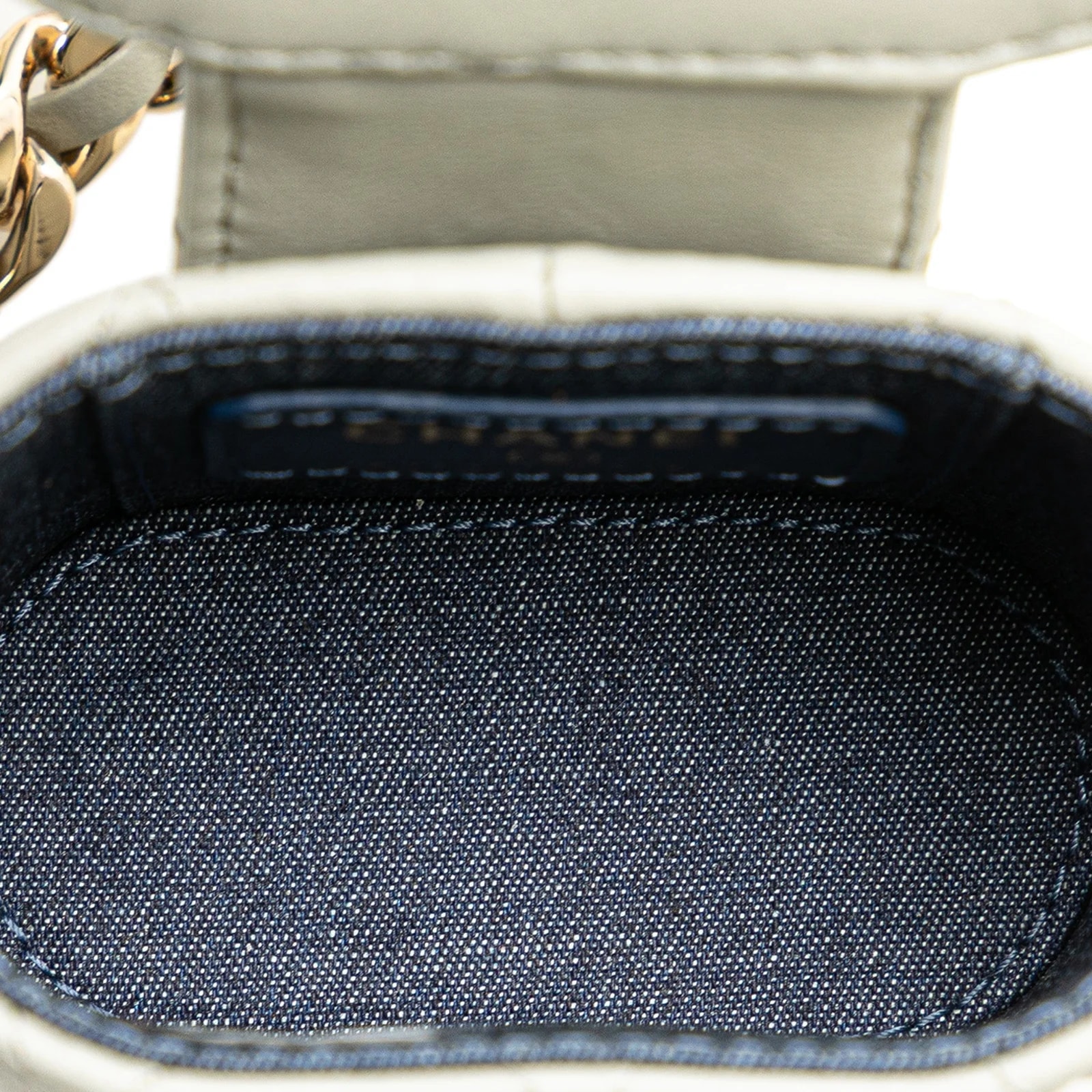 Chain Vanity Case 4