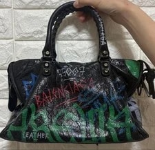 Balenciaga Graffiti 2