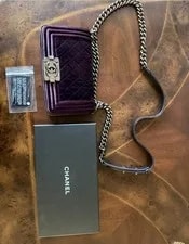 Chanel — Chanel Boy Flap Quilted 2010s — Handbag — resale