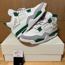 Nike SB — 9.5US Nike Sb Aj4 Greendr5415-103 — Sneaker — resale