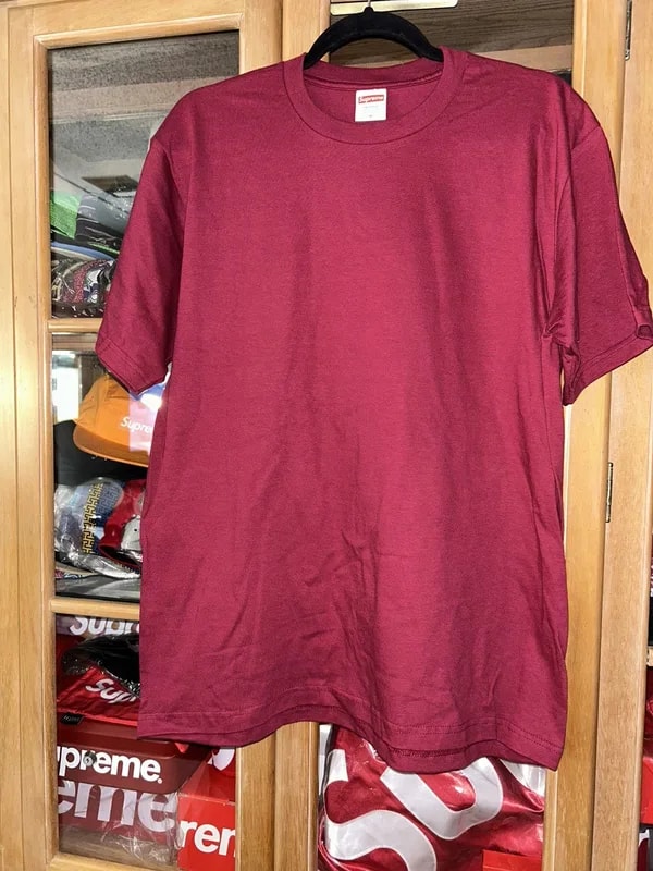 Supreme Blank Tee Shirt T/Shirt Size Medium NEW 2