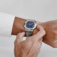 Patek Philippe Nautilus 5811/1G-001 White Gold Blue Dial 2