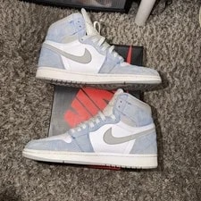 Air Jordan 1 Retro High OG Hyper Size 9 555088-402 2