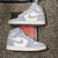 Air Jordan 1 Retro High OG Hyper Size 9 555088-402 3