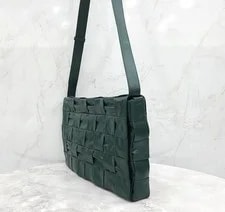 Bottega Veneta Maxi Cassette Crossbody 148265169 3