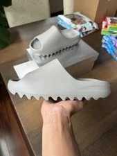 Size 6 ’s / 7 ’s - Yeezy YS-01 Slide Authentic With Box 3