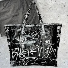 Balenciaga — Item ❤️ Balenciaga Graffiti Medium — Handbag — resale