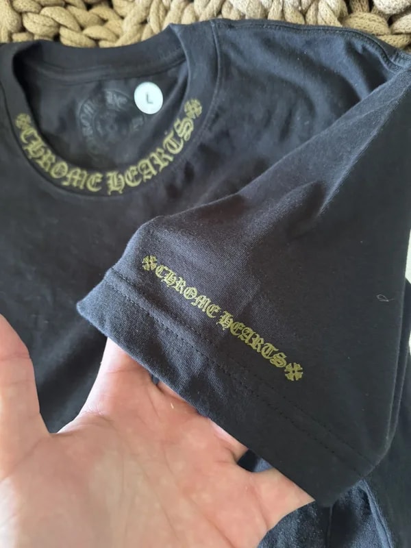 Chrome Hearts — Hearts Short Sleeve Pocket Crew T-shirt — streetwear — resale