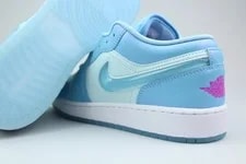 Air Jordan 1 Low SE 'Aquarius ' (GS) FN7366-400-36Y- Uni 2