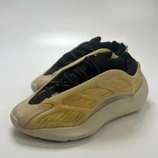 Adidas — Size 7 - Adidas Yeezy 700 V3 Mono Safflower — Sneaker — resale