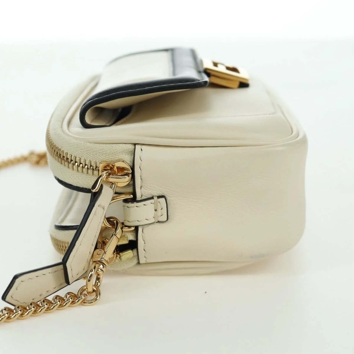 Fendi Easy 2 Baguette 3