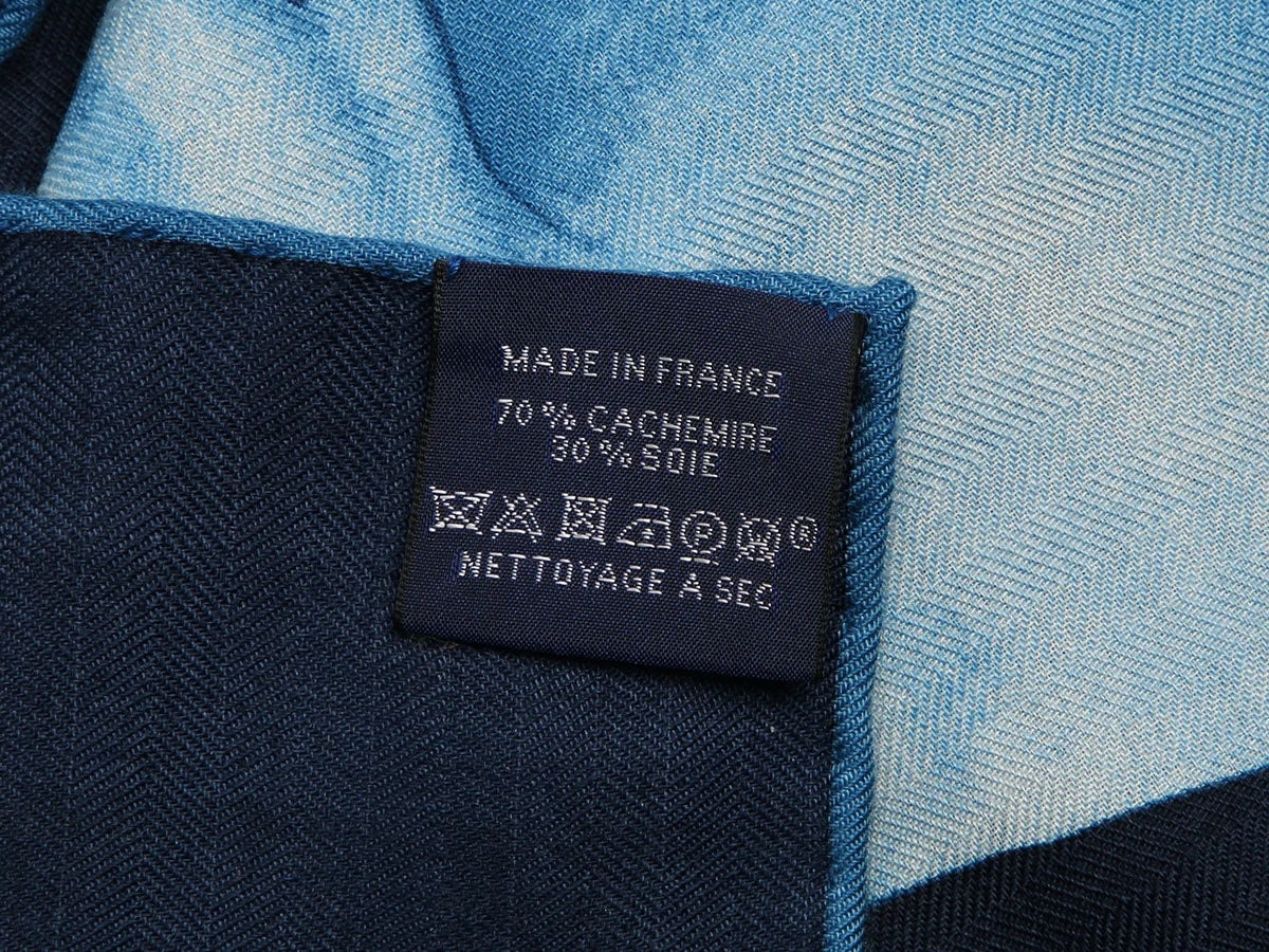 Hermès Grand Carrosse Royal Shawl 100cm 3