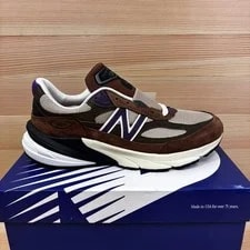 New Balance X Teddy Santis 990v6 Rich X Cosmic Grape 4