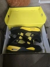 Jordan — Jordan Air 4 Retro / Mid Top Basketball — Sneaker — resale