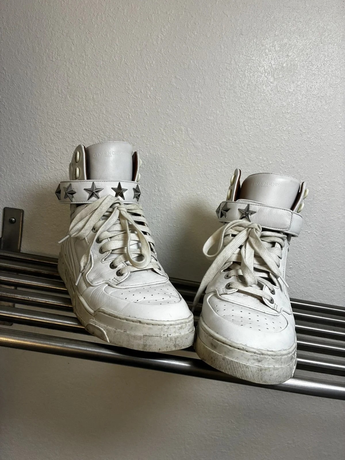 Givenchy — Givenchy Tyson Star High Tops — Sneaker — resale