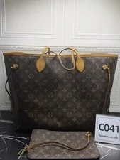 Authentic Louis Vuitton Neverfull in Classic 2