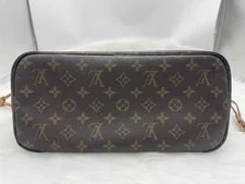 D31 Louis Vuitton Neverfull 3