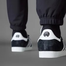 10.5M - [NEW] Newcastle United FC X Adidas Gazelle Shoes ' ' 4