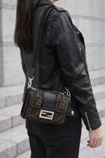Fendi Double Baguette Crossbody Alwk 2