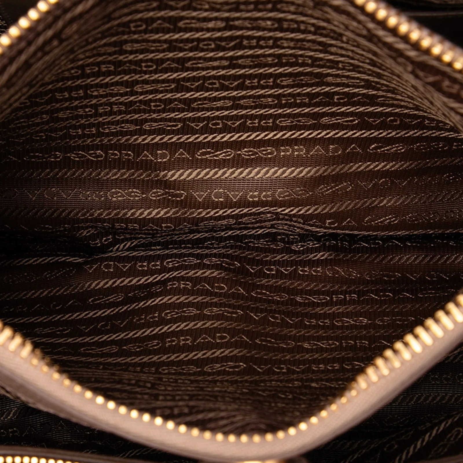 Vitello Shine Satchel 4