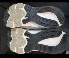 9.5US New Balance 990V6 Width D 4