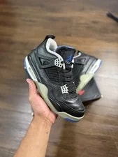 Jordan — Size 8.5 - Jordan 4 Retro Motorsports Alternate 2017 — Sneaker — resale