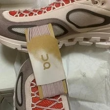 On Cloud X FKA / 7.5 US New Limited Edition 3