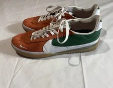 Nike SB — Nike SB ’s Low Top Lace Up — Sneaker — resale