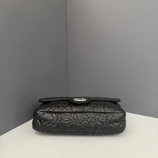 Chanel Classic Flap (yg030926d5) 4