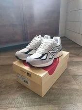 8.5US New Balance U990Tg4 3