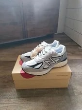8.5US New Balance U990Tg4 4