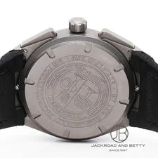 IWC Ingenieur Chronograph AMG IW372504 Automatic 42.5mm 120M Black Dial 4