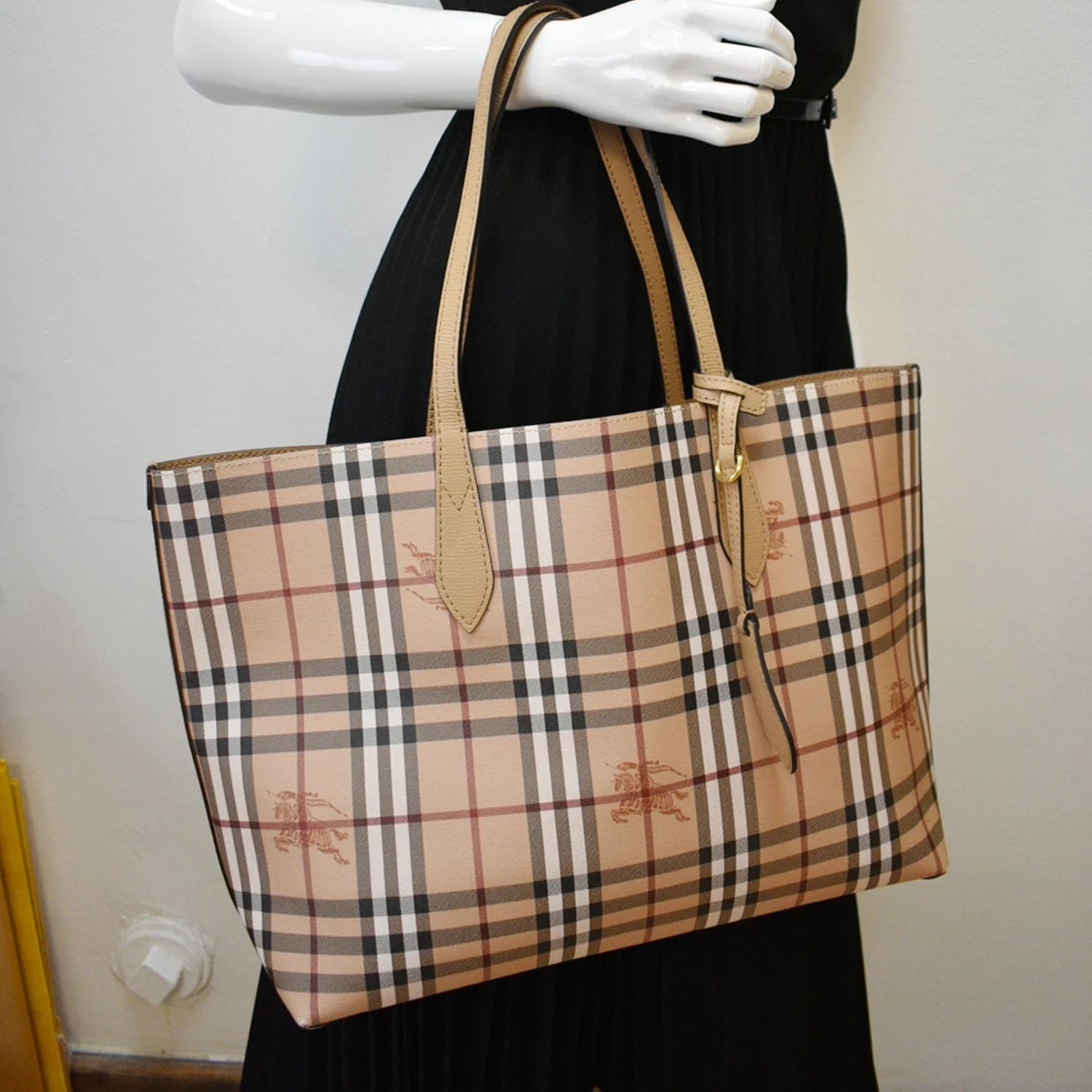 Burberry Reversible 2
