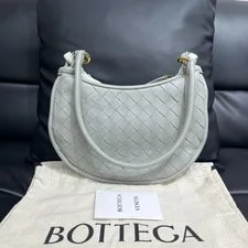 Authentic Bottega Veneta Half Moon in and Leathe 2