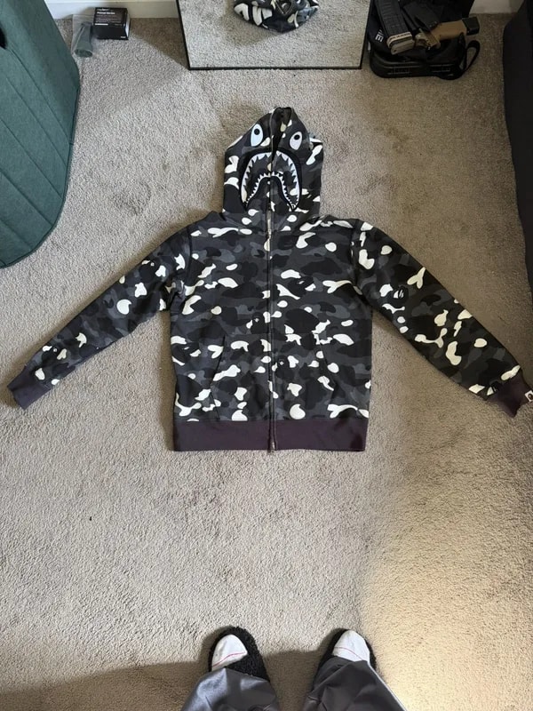 BAPE — Camo Bape Hoodie — streetwear — resale