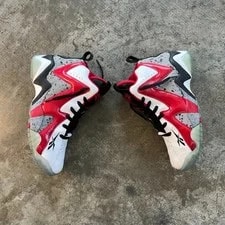 Reebok — Reebok Kamikaze II Letter of Intent Shawn Kemp — Sneaker — resale