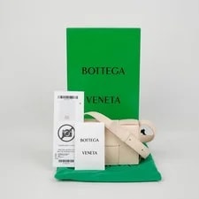 Bottega Veneta — Bottega Veneta 666688 Candy Cassette Mini Crossbody 145679386 — Handbag — resale