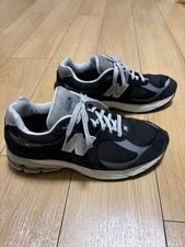 9.5US New Balance 2002R Gore-Tex 3