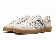 Adidas — Adidas Liberty London X Gazelle Indoor Mitsi Day Size — Sneaker — resale