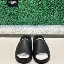 NEW Yeezy Slide YS-01 ’s Size 4 W/ Dust Bag 2
