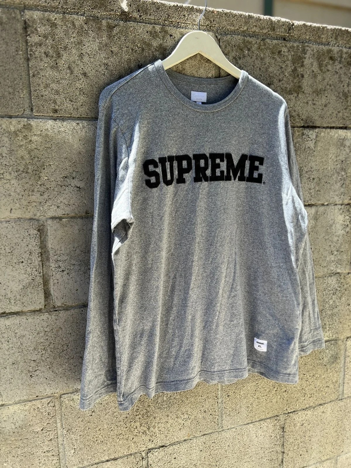 Supreme — Supreme Collegiate Appliqué Long Sleeve — streetwear — resale