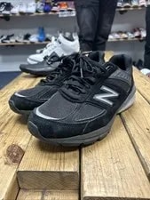 New Balance — Size 8.5 - New Balance 990v5 — Sneaker — resale