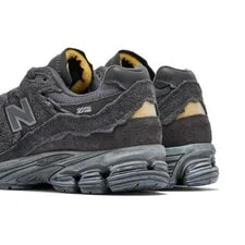 New Balance 2002R Protection Pack M2002RDB New 2
