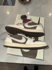 Air Jordan 1 Low Reverse 2