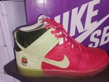 Nike SB — Nike SB Dunk High 8.5 10 — Sneaker — resale